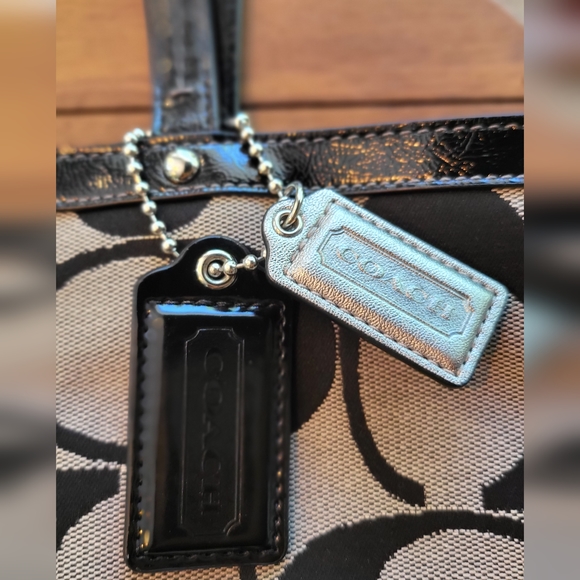 🏖️ SOLD New Coach Signature Black Canvas Stripe Tote Shoulder Bag - Picture 7 of 12